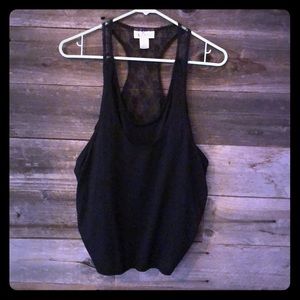 Such a cute black top